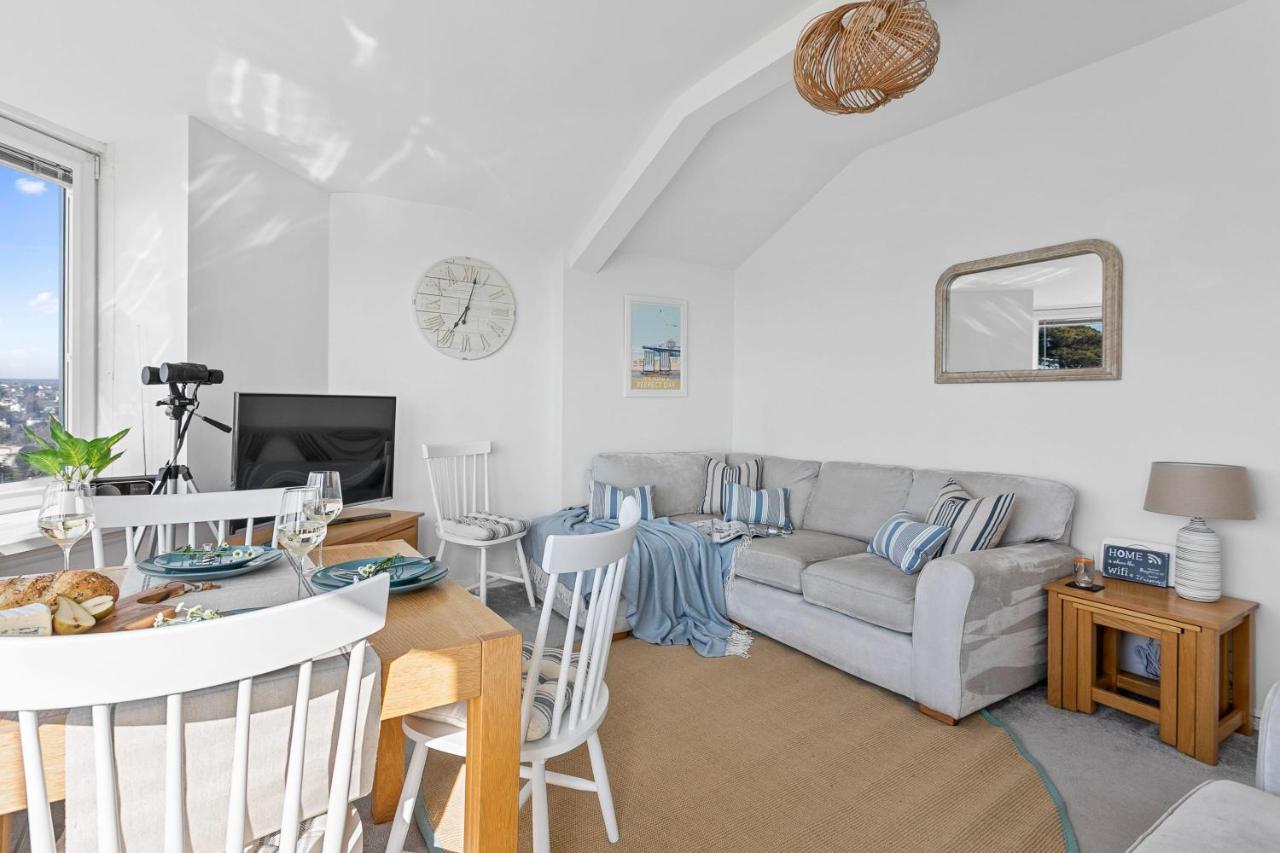 Wellswood Apartment - Sunny Apartment With Stunning Sea Views And Private Balcony Torquay Eksteriør bilde