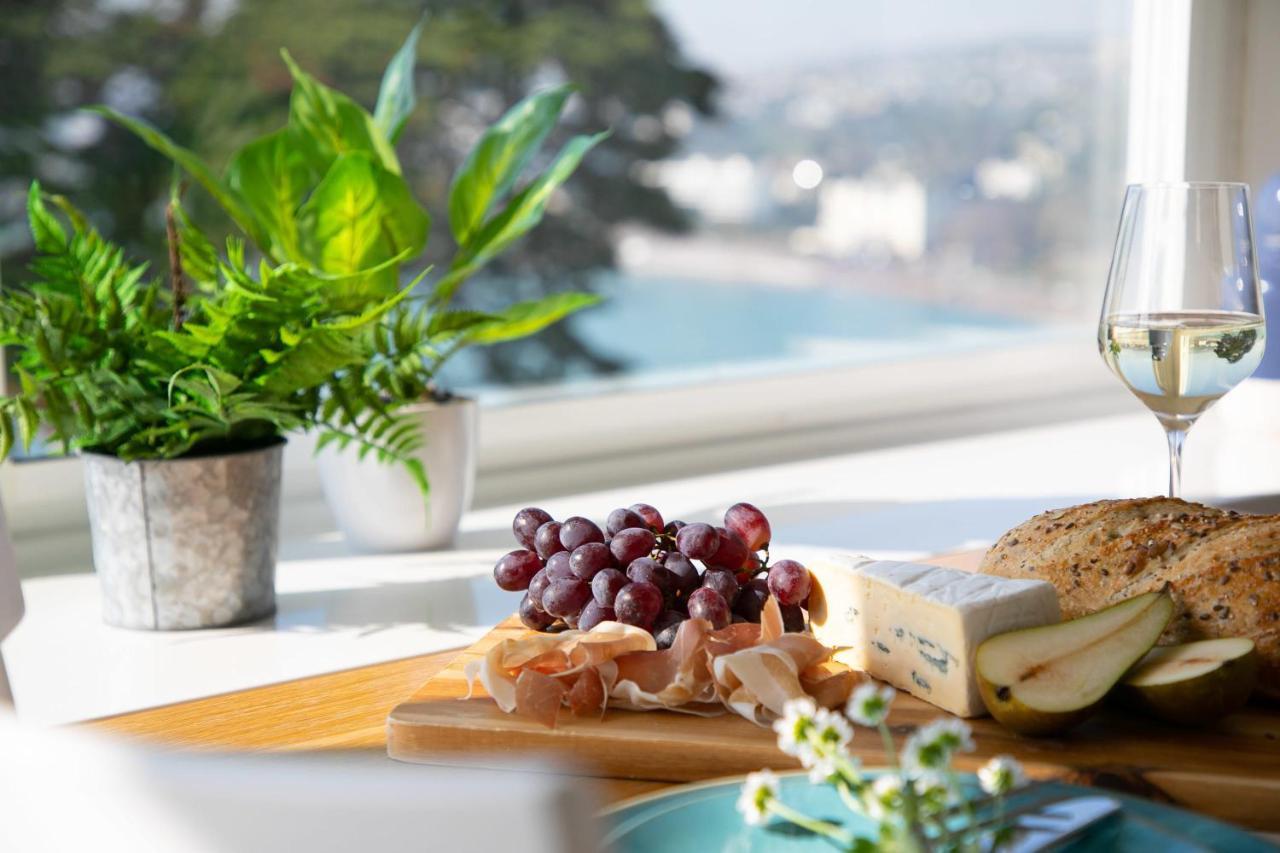 Wellswood Apartment - Sunny Apartment With Stunning Sea Views And Private Balcony Torquay Eksteriør bilde