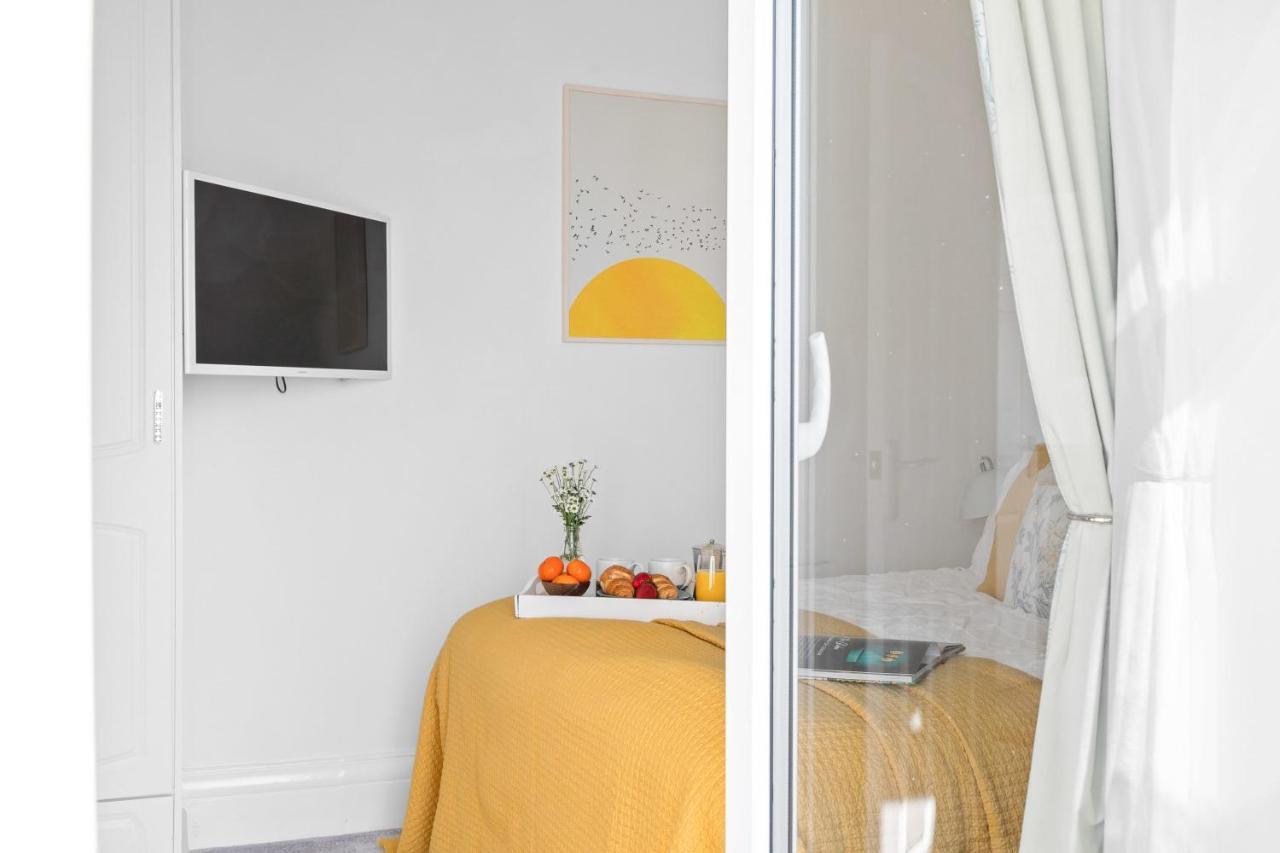 Wellswood Apartment - Sunny Apartment With Stunning Sea Views And Private Balcony Torquay Eksteriør bilde
